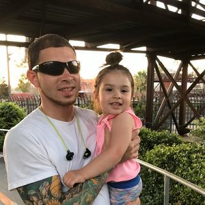 Meet your Posher, Carlos